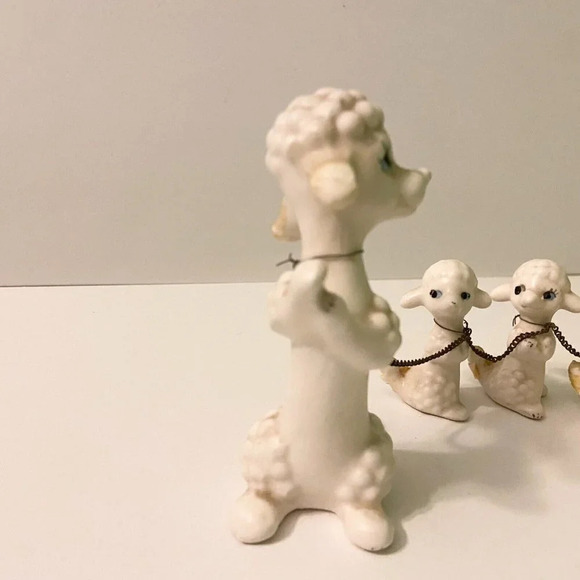 Vintage Poodle Dog Family 4 Pups On Chains Figurine Missing Hair - Picture 6 of 16